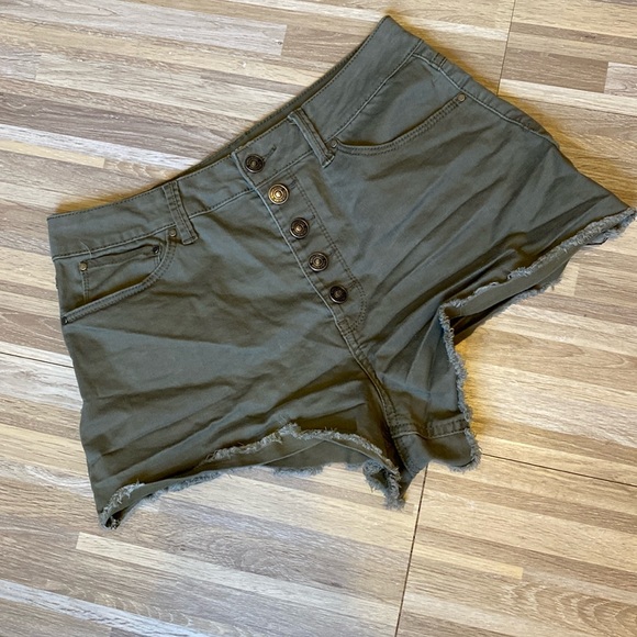 Rewash Pants - REWASH button fly jean shorts size women’s 29